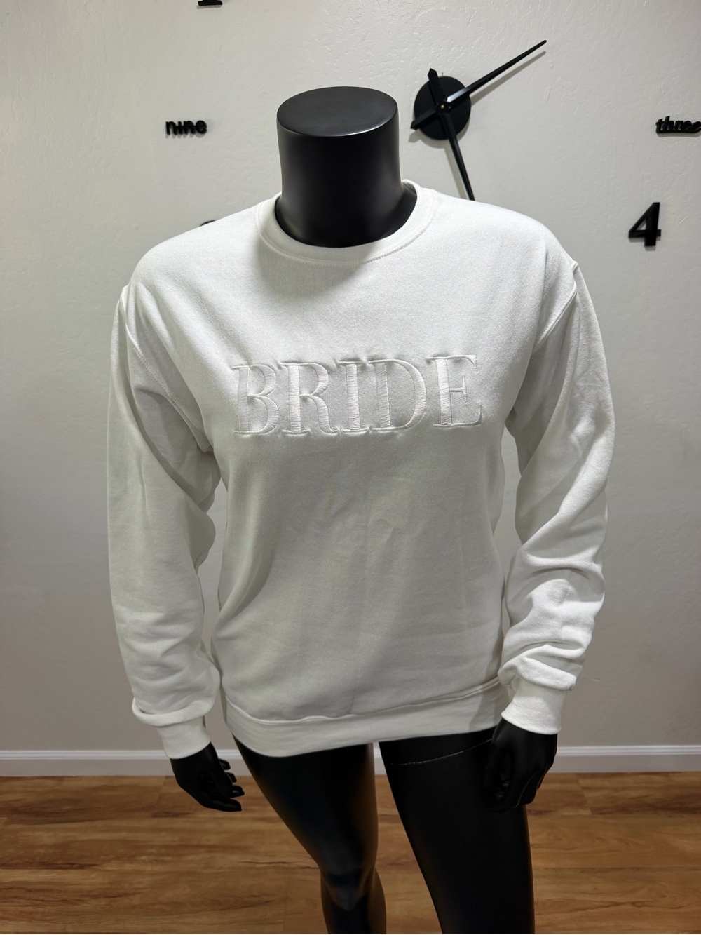 Heirloom Bridal BRIDE Embroidered Sweatshirt White Size L NWT